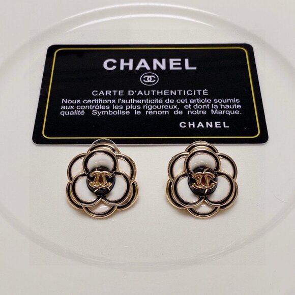Chanel earrings - Picture 2 of 7